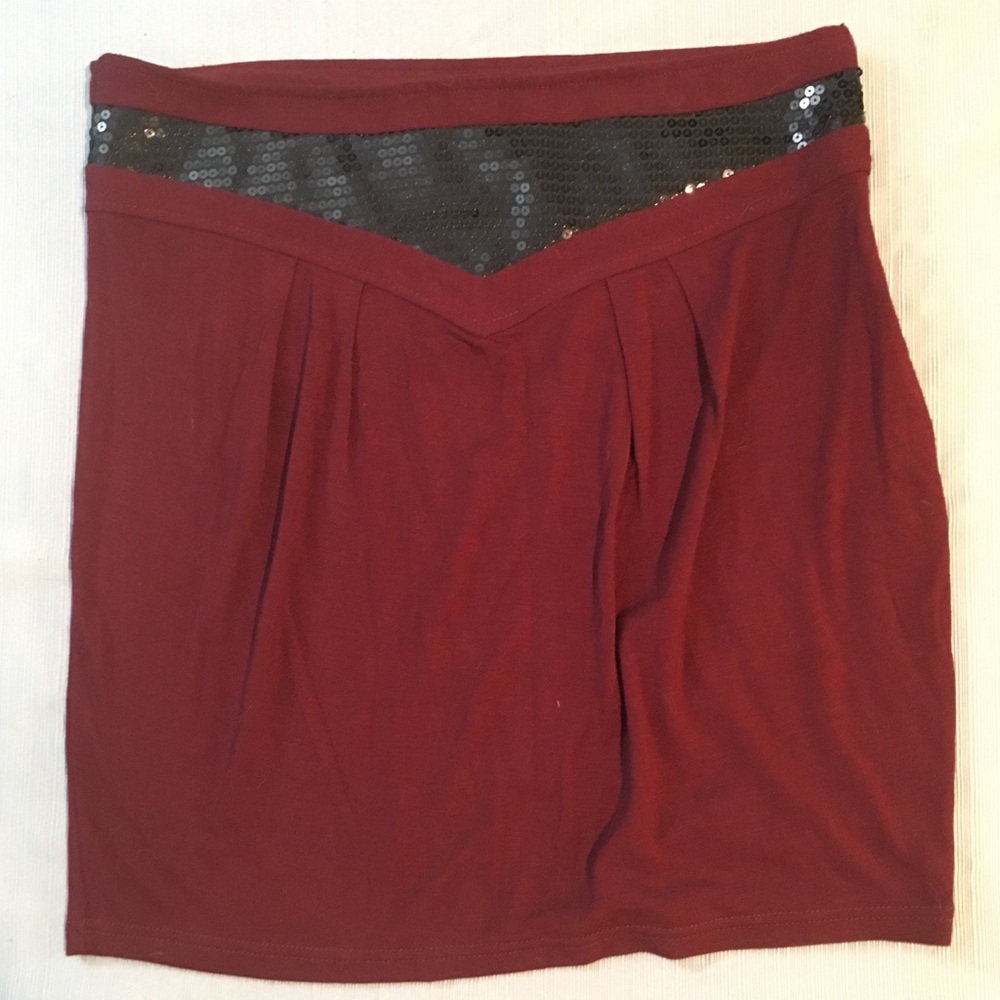 Tulle Brand Maroon / Black Sequin Skirt